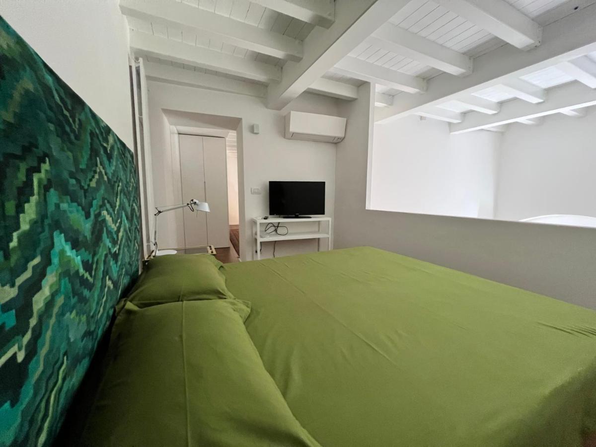 Flo House Apartment